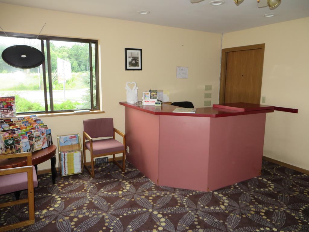 Malibu Inn Lake Delton Exterior foto